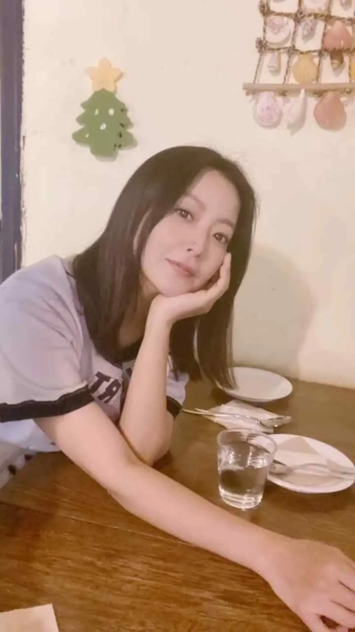Kim Hee Sun - kim-hee-sun-hot-29.webp
